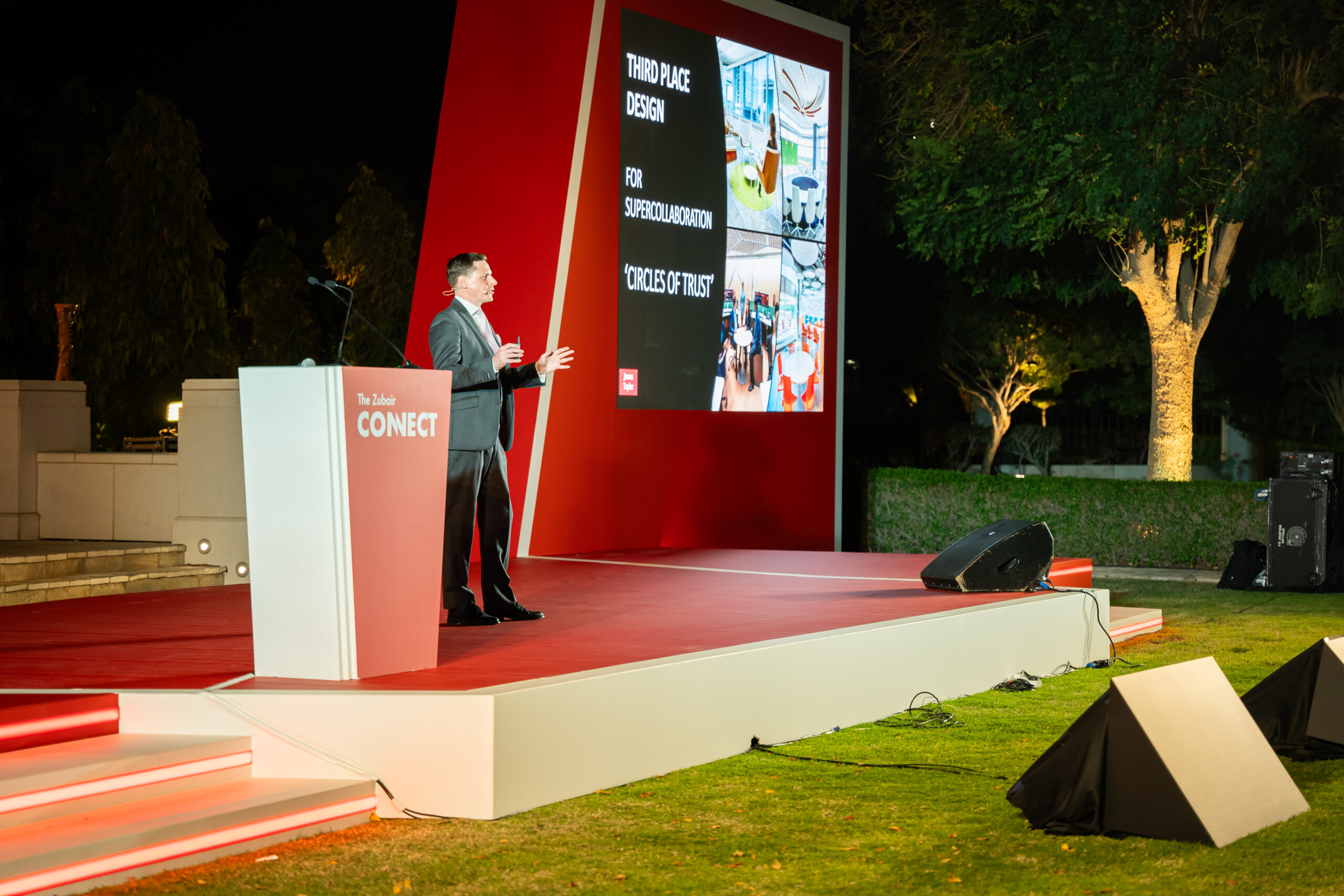 James Taylor speaking — Cancún