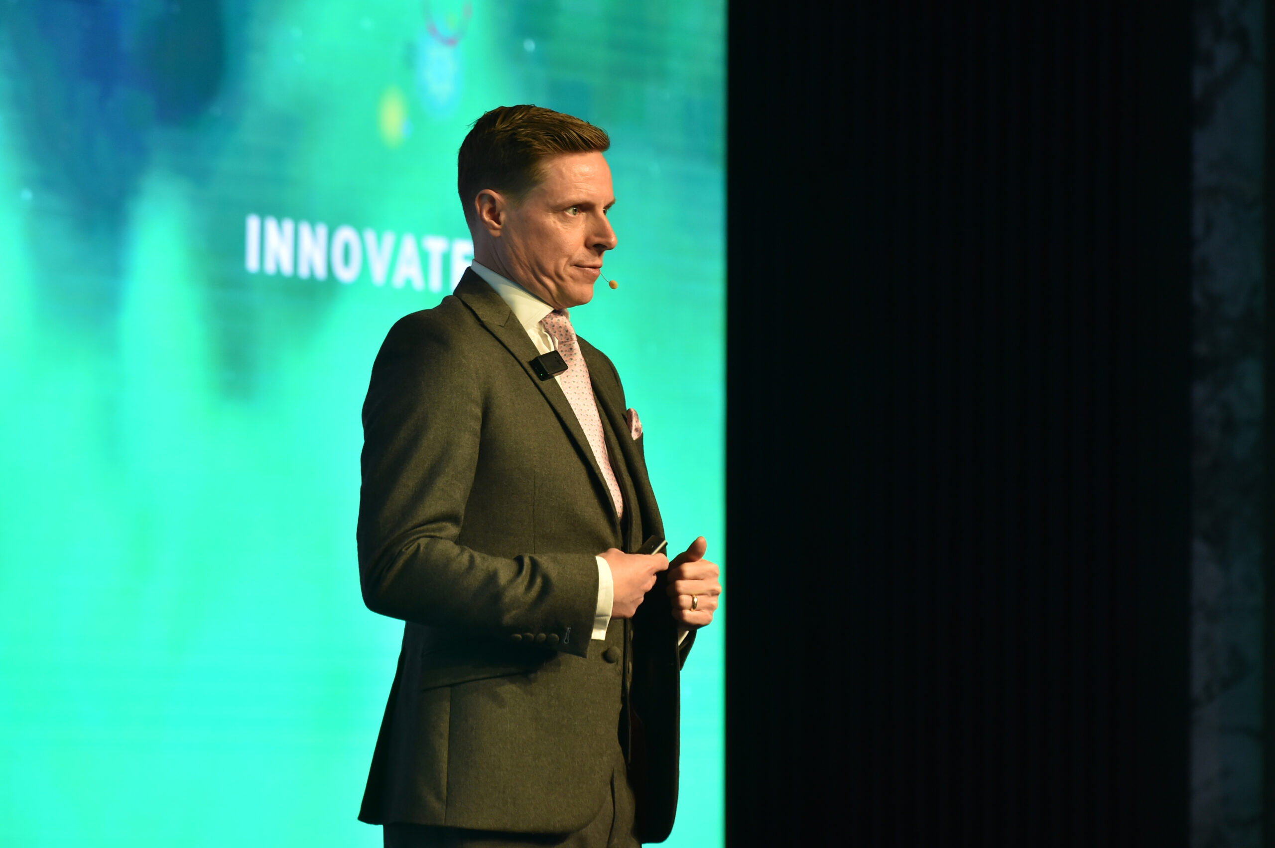 James Taylor Keynote Speaker Jakarta