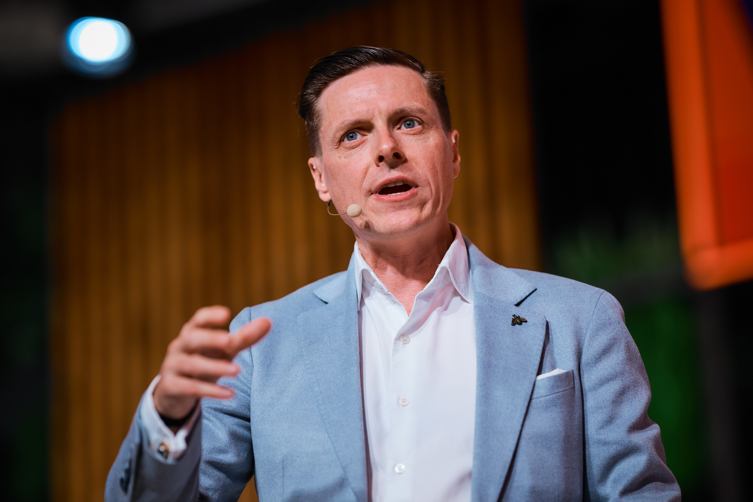 James Taylor speaking — Cancún